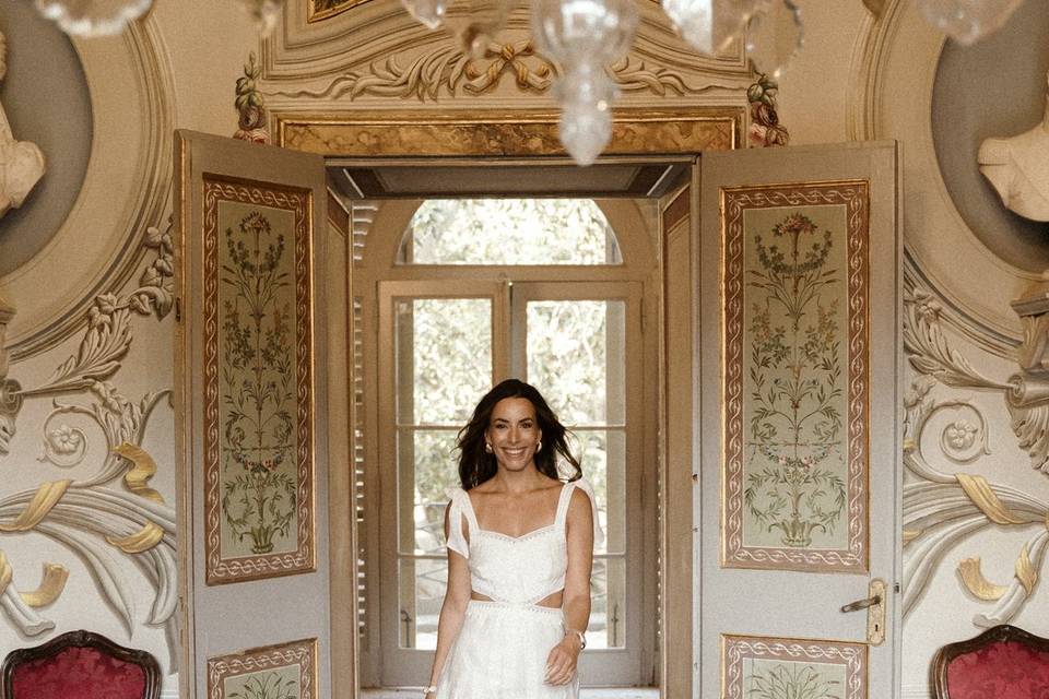 La sposa all'interno della cas