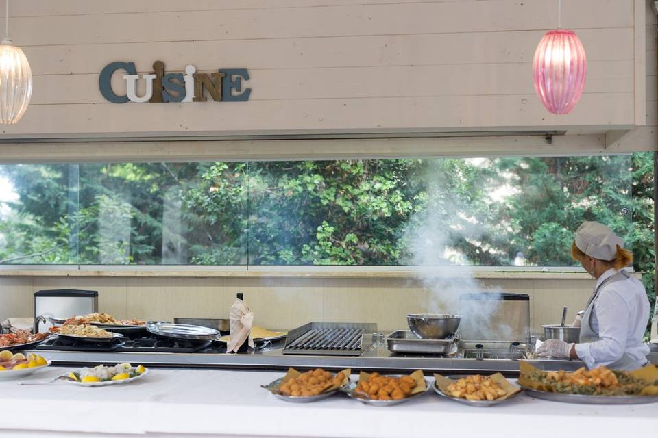LA CUCINA ESTERNA A VISTA