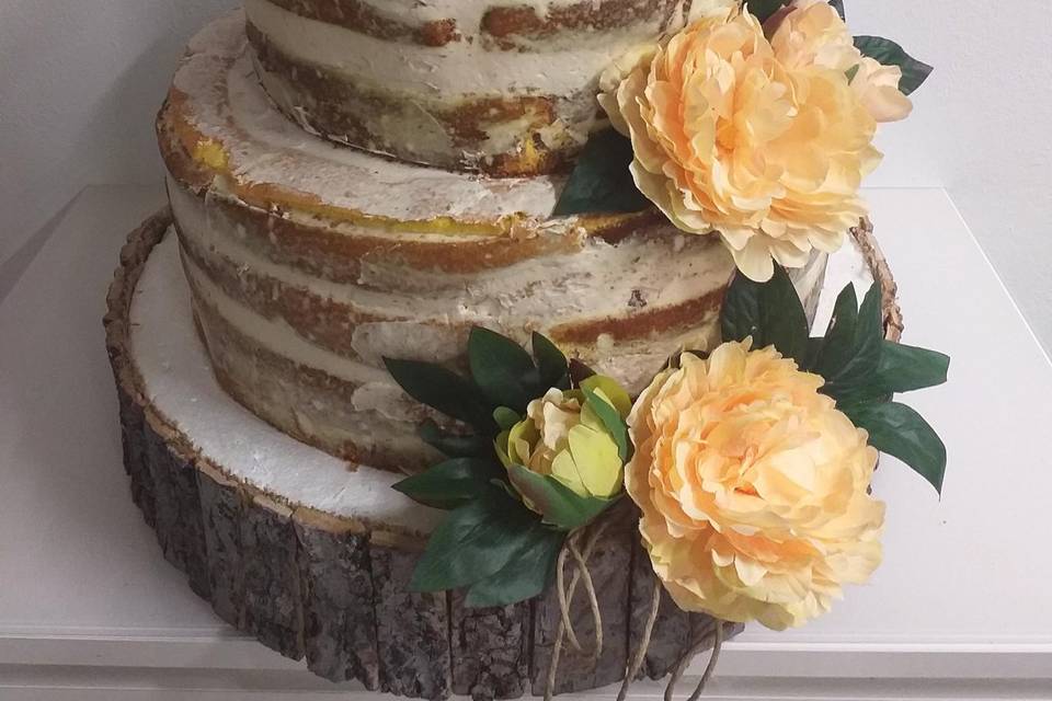 Nude cake