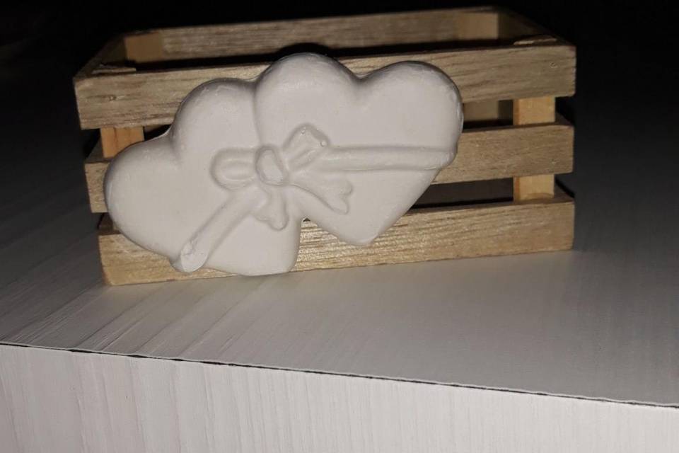 Cassettina con cuore in gesso