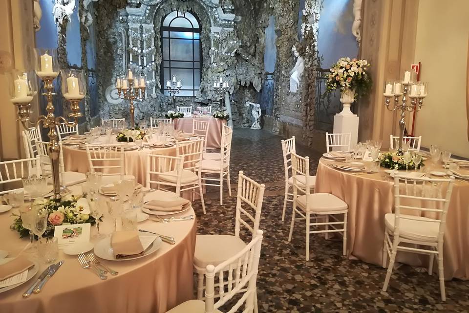 Allestimento con candelabri