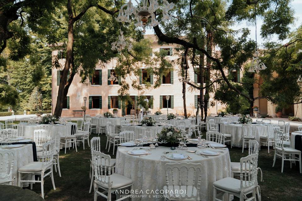 Mise en place in Giardino