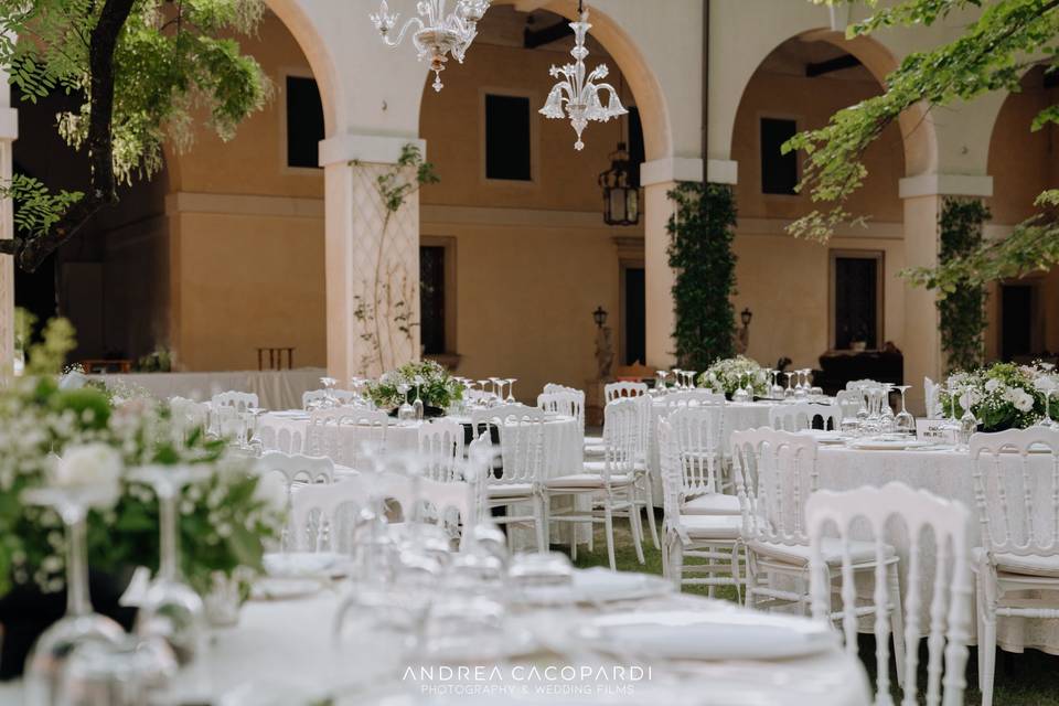 Mise en place in Giardino