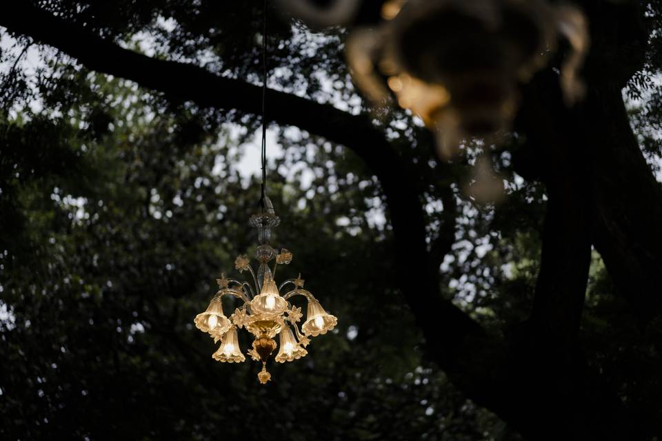 Dettagli lampadari in Giardino