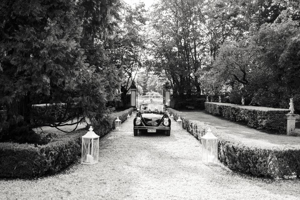 Viale d'ingresso