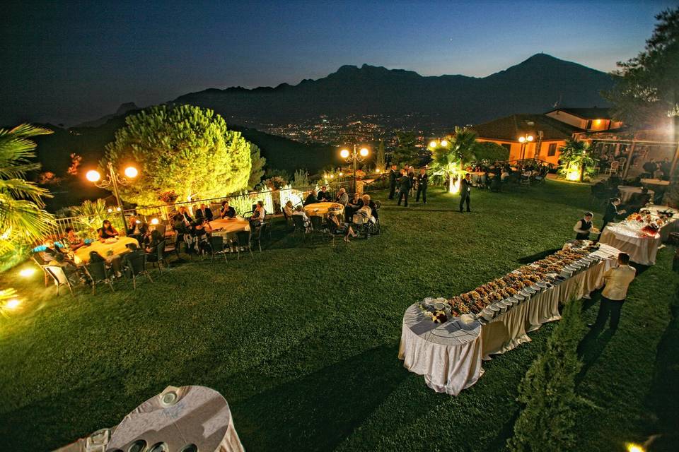 Buffet giardino superiore