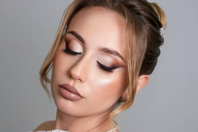 Ilaria Esposito Make Up Artist
