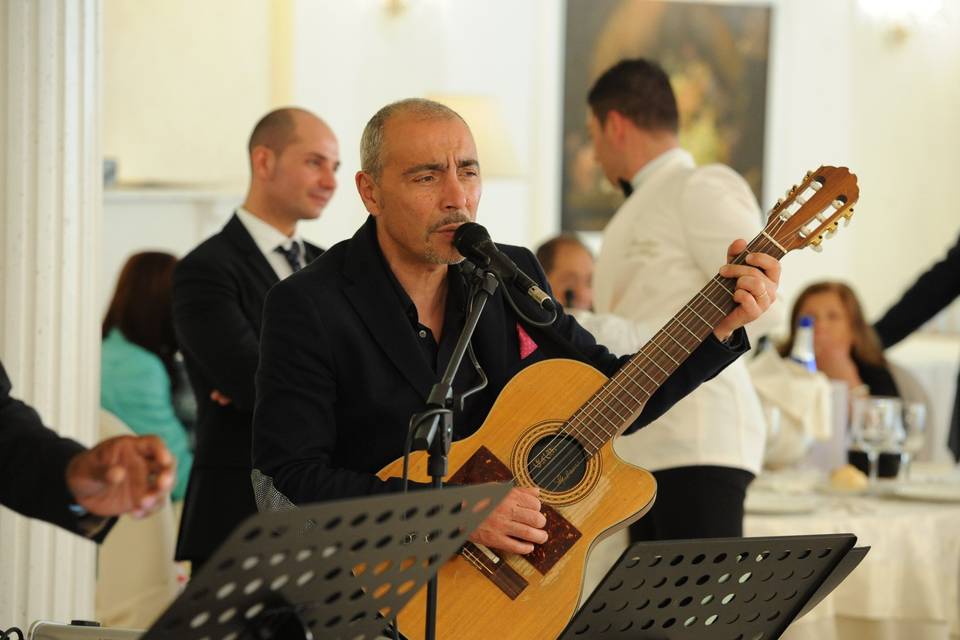 Pino Camporeale (Chitarra)