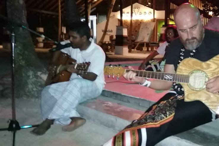 Maldivian jam session