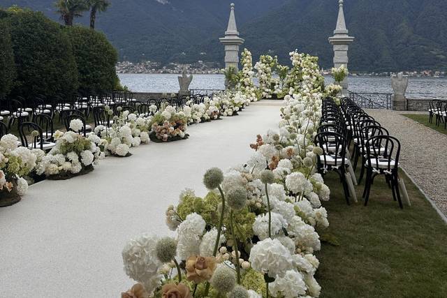 Allestimento tavolo imperiale