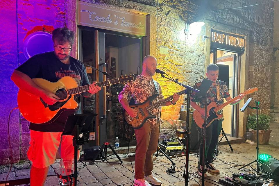Live 3