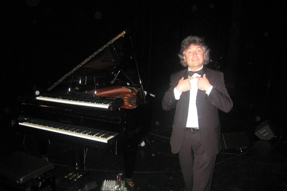 Andrea De Vivo pianista