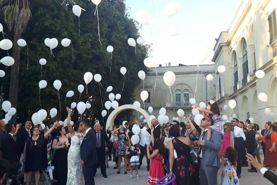 Volata di palloncini giorno