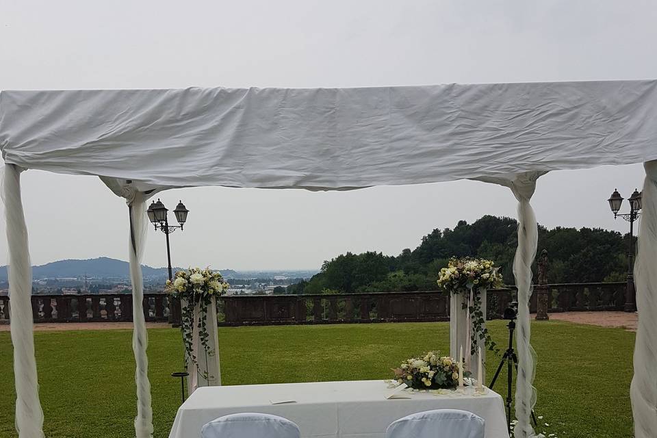 Gazebo a villa malliana