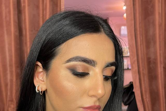 Make-up testimone
