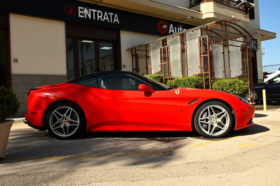 FERRARI CALIFORNIA T