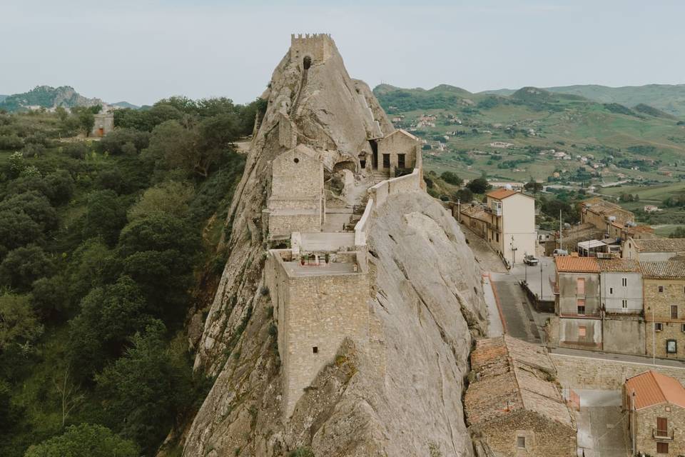 Sperlinga castello.. Casa comu