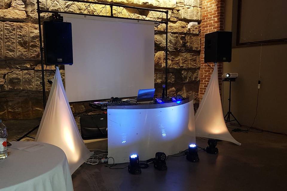 Tavolo Dj - Audio/Video In vendita a Caserta