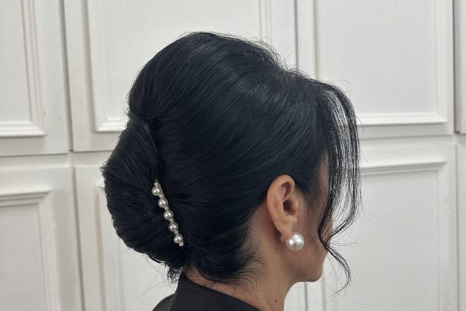 Bridal Stylist