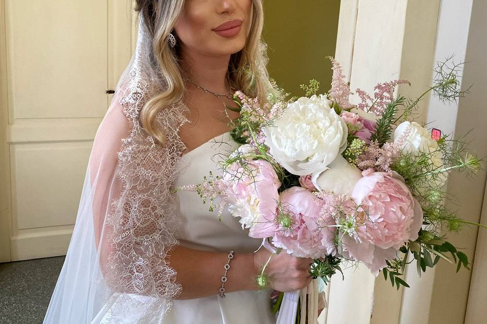 Bridal Stylist