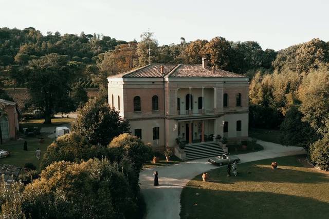 Villa Emaldi dall'alto (RA)