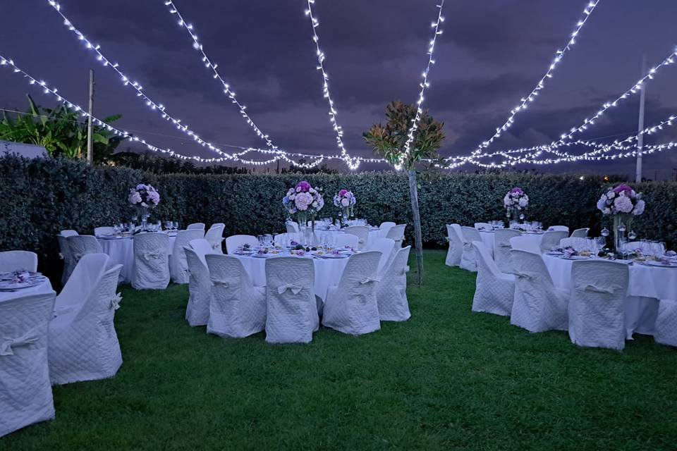 Sala allestita per la cena