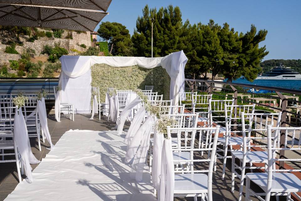 allestimento_cerimonia_esterno_gipsofila