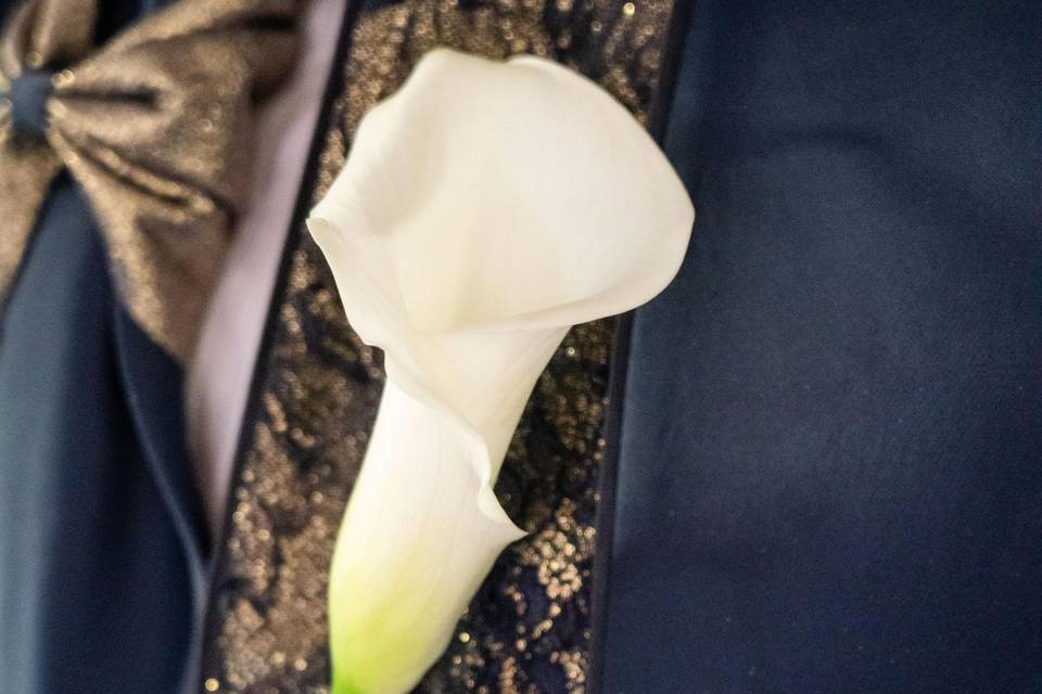 boutonniere_calla_sposo