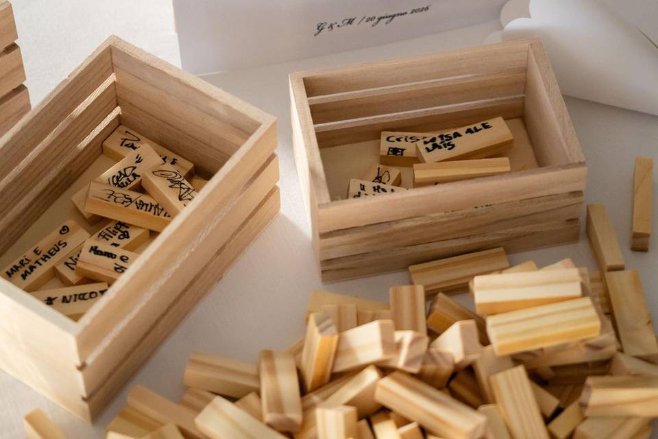 gioco_jenga_firmato_legno