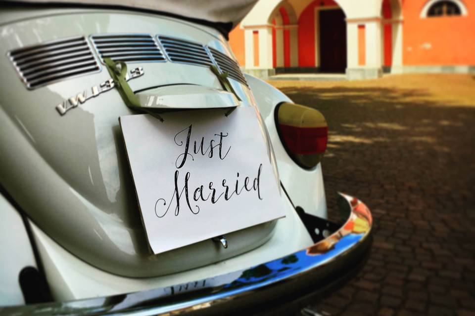 Deluxe Car - Just Married