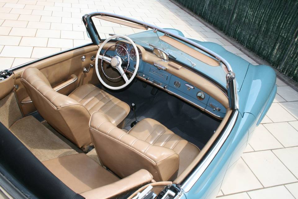 Mercedes-Benz 190 SL lightblue