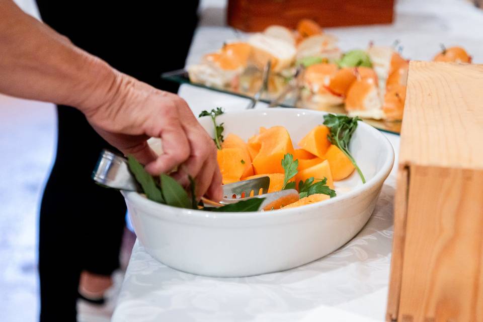 Detail_Servendo prosciutto e melone