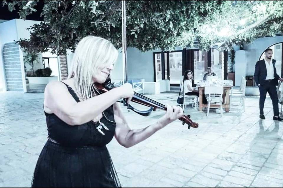 Mariella Gentilesca Violinist