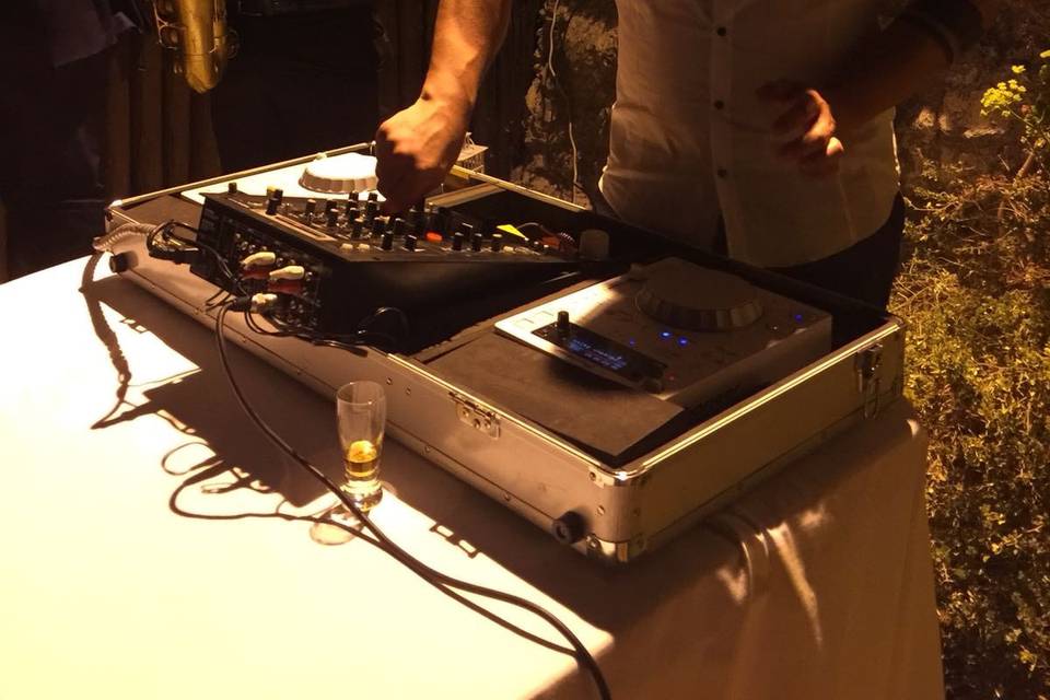 DJ set con sax