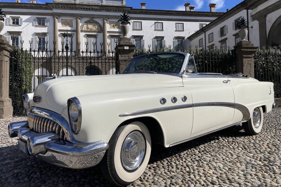 Noleggio Buick 8 Roadmaster