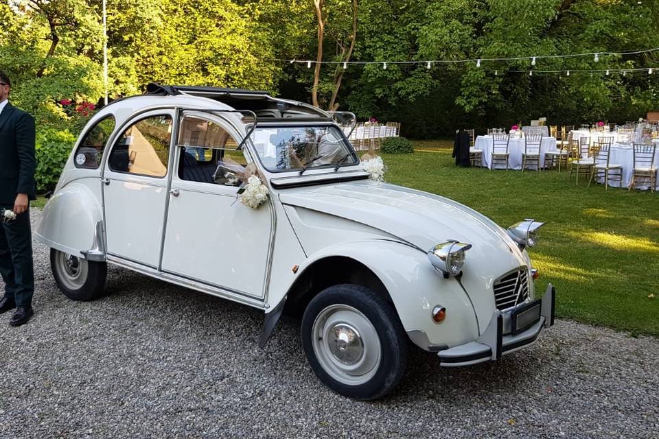 Noleggio Citroen 2CV