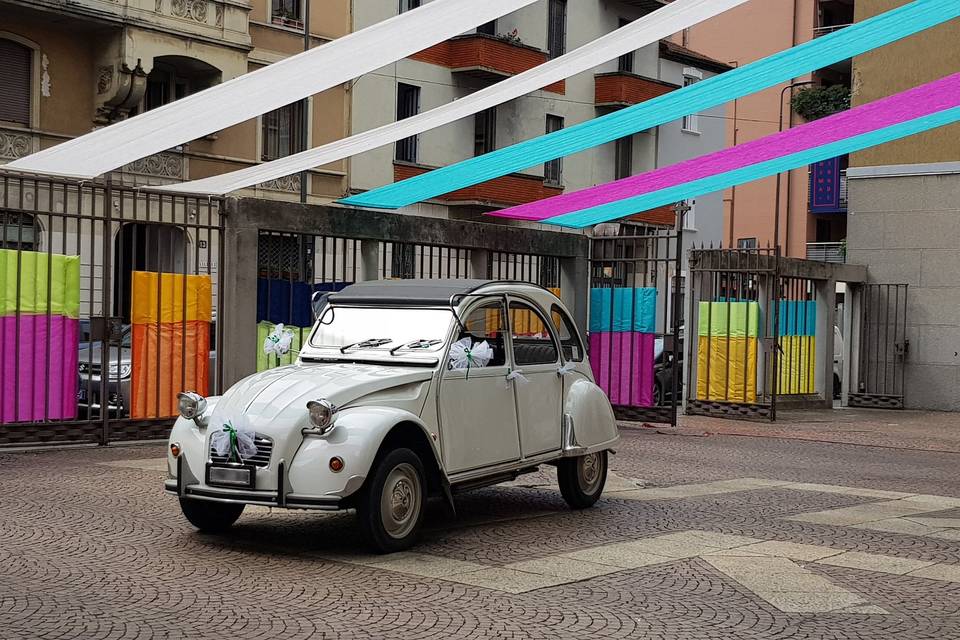 Noleggio Citroen 2CV