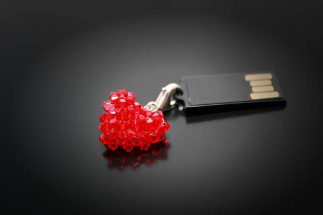 USB-CHARMS M14: Swarovski
