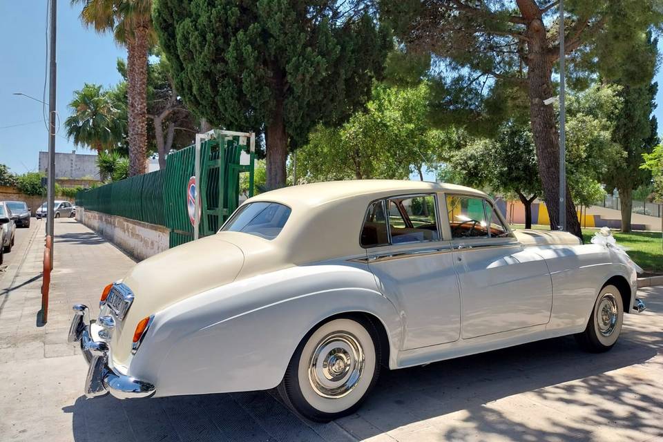 Bentley S2