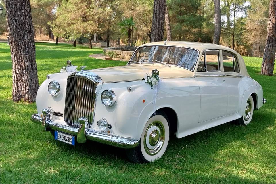 Bentley S2