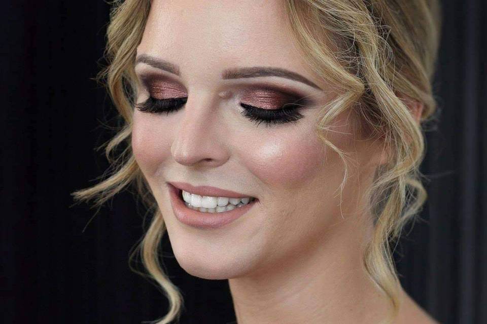 Glamour make up