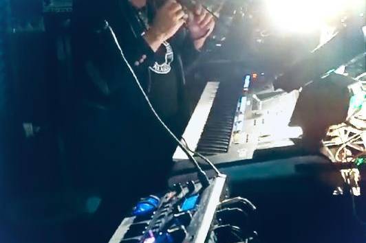Live dance music