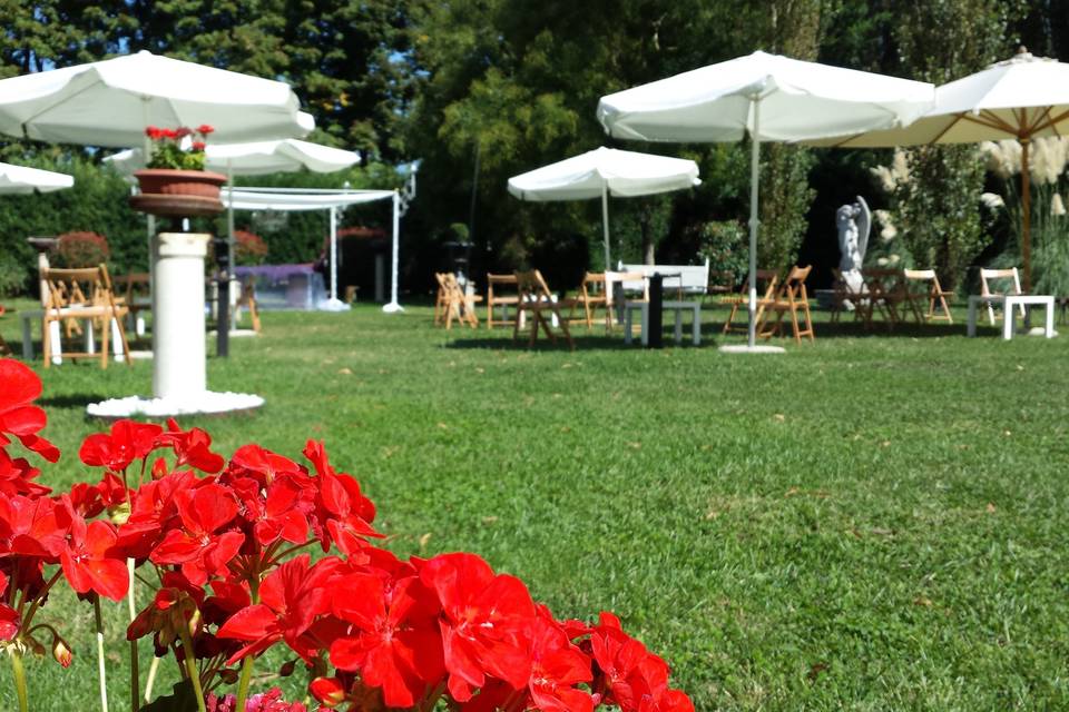 Buffet in giardino