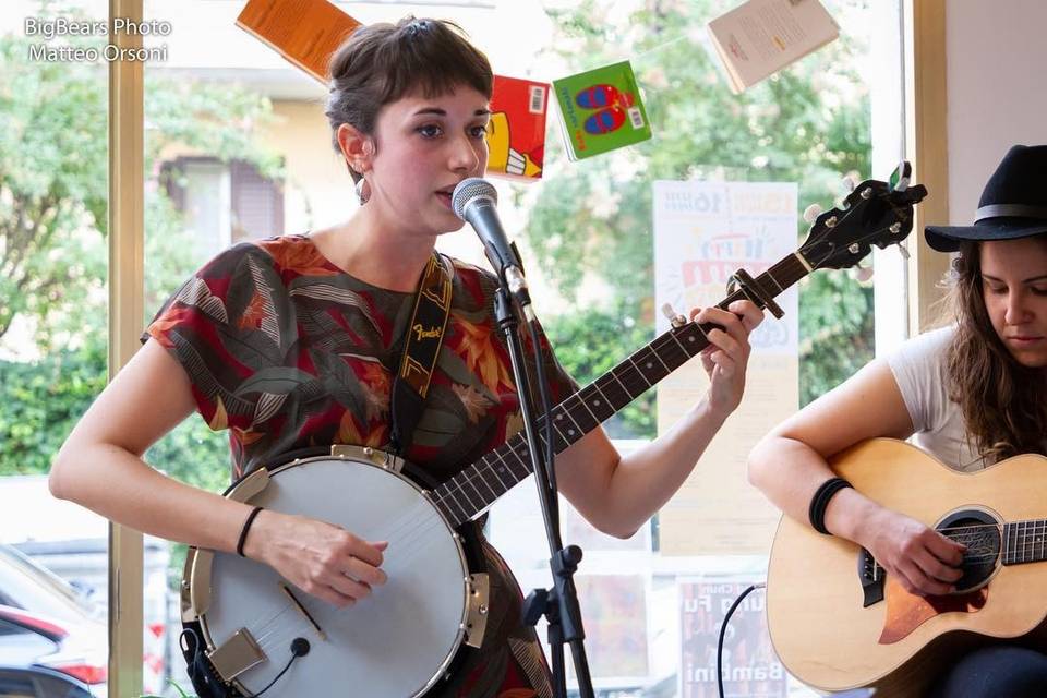 Anna&Virginia Live
