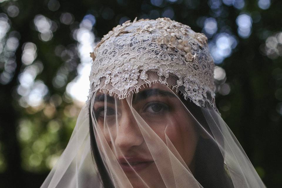 Velo da sposa ricamato a mano