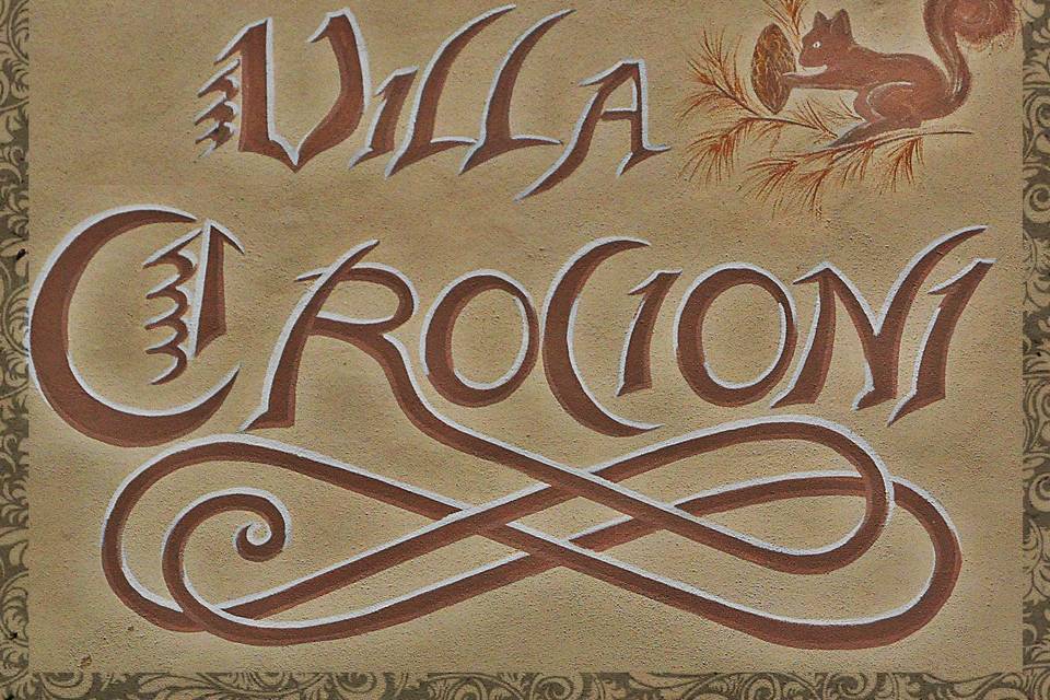 Villa Crocioni - logo facciata