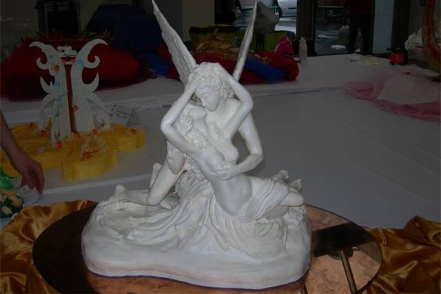 Amore e Psiche - Scultura in margarina