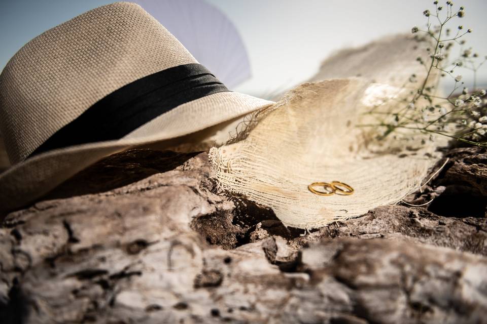 Summer elopement in Sicily.