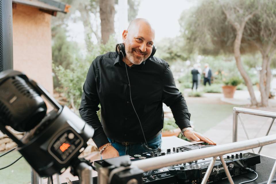 Max DJ