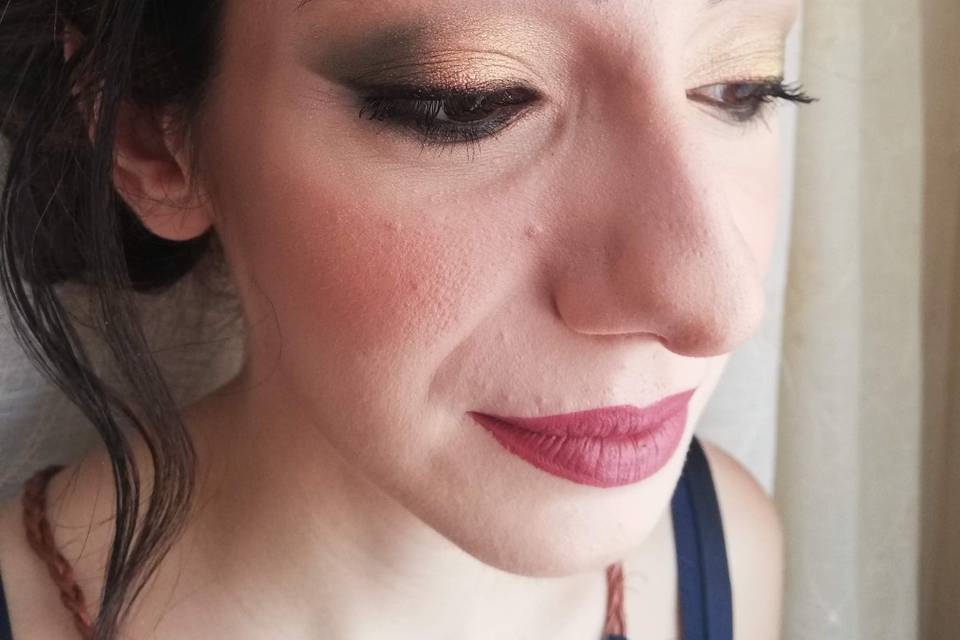 Crhome makeup